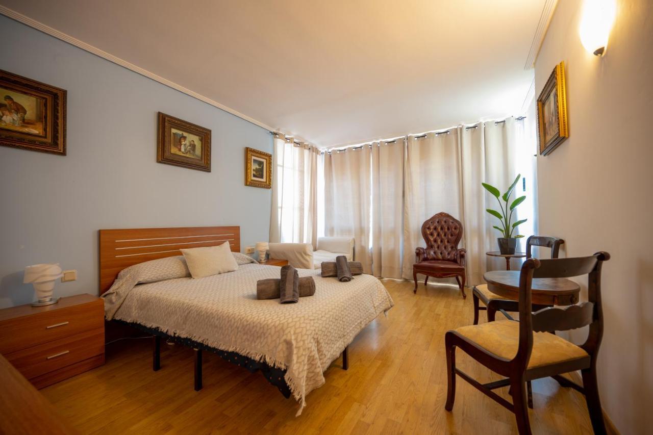 Beautiful Parque Loix 4 Bedroom Apartment Shared Pool, Tennis Court Benidorm Esterno foto