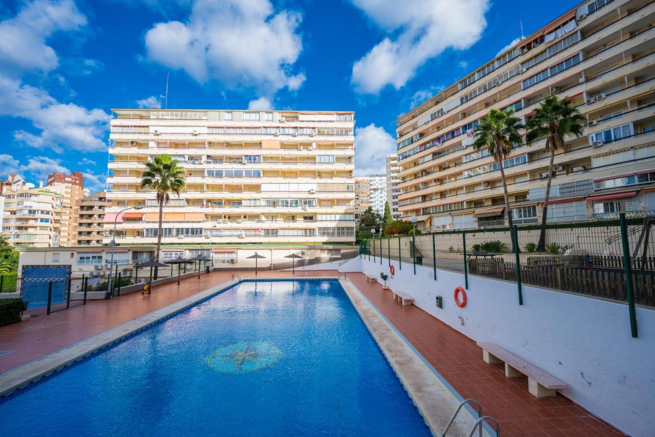 Beautiful Parque Loix 4 Bedroom Apartment Shared Pool, Tennis Court Benidorm Esterno foto